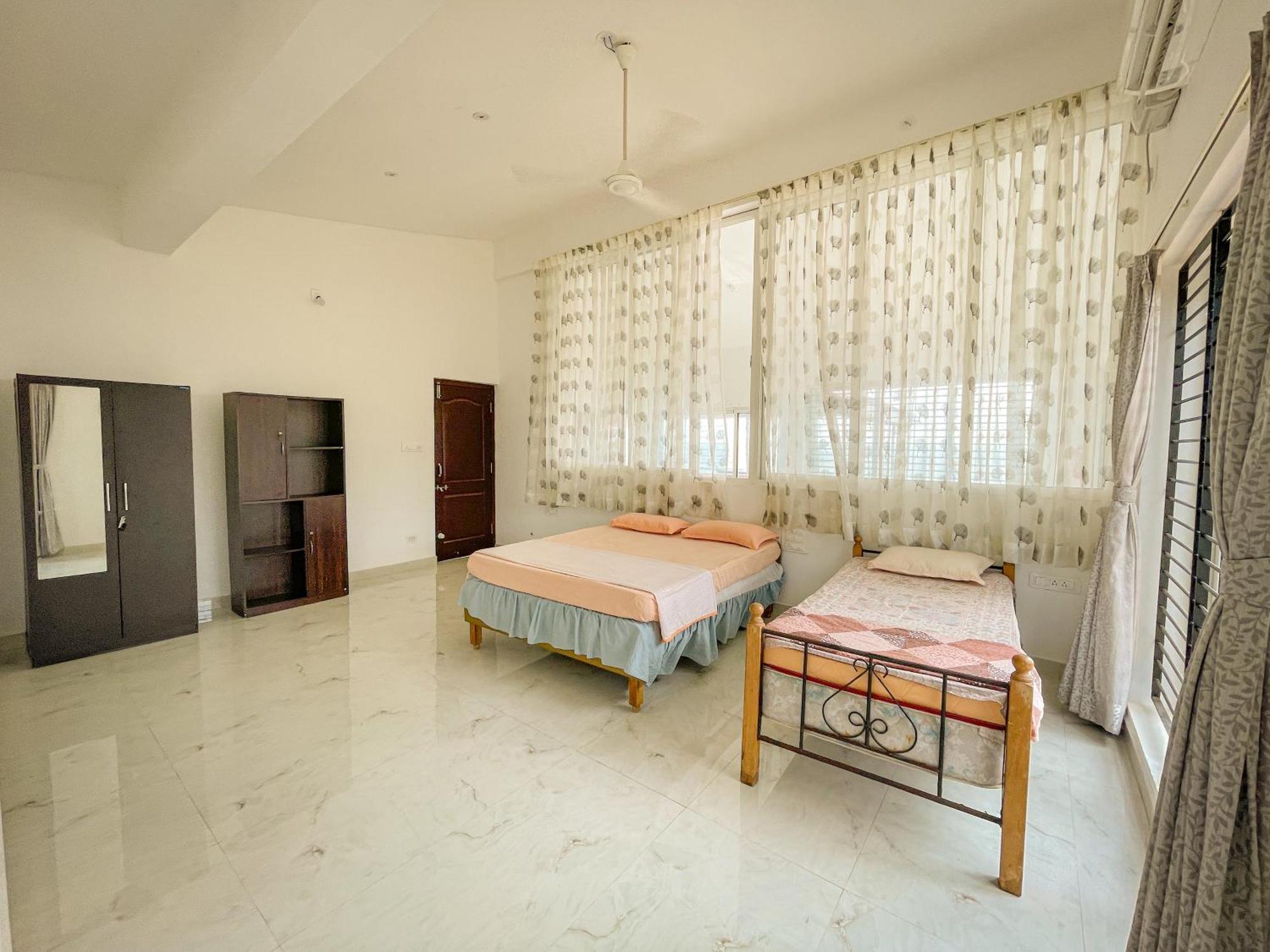 Gintara Beach Homestay By Evaddo Kalyānpur Eksteriør bilde